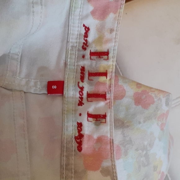 Ladies multi color jeans - Picture 2 of 3